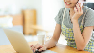 何を聞く？準備は？フロアコーティング業者への電話問い合わせのコツ